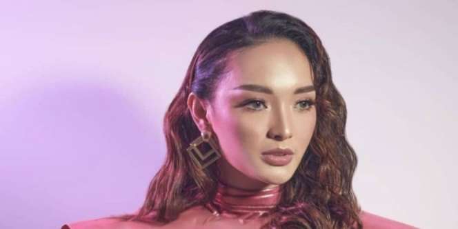 Zaskia Gotik Bersedih Usai Dapat Kejutan Ultah dari Suami, Kenapa?