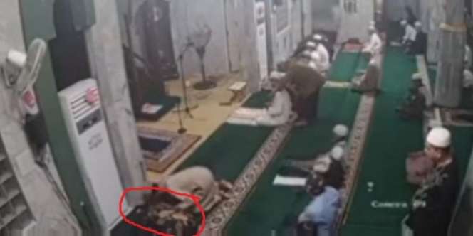 Tak Kunjung Bangkit dari Sujud, Innalillaahi Jemaah Masjid Wafat di Malam 27 Ramadan