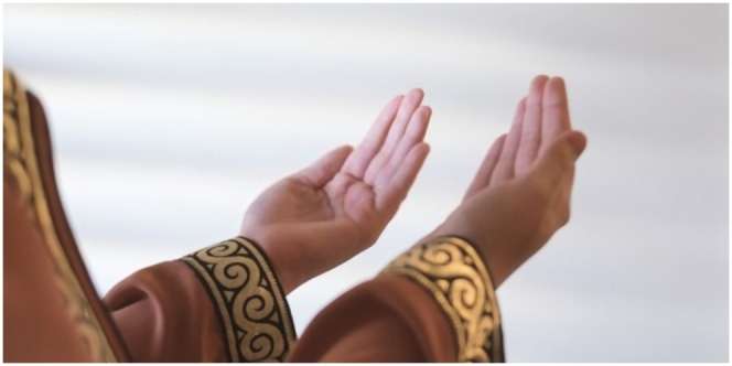Bacaan Doa Pembuka Acara dan Adab-adab Membacanya yang Harus Diperhatikan