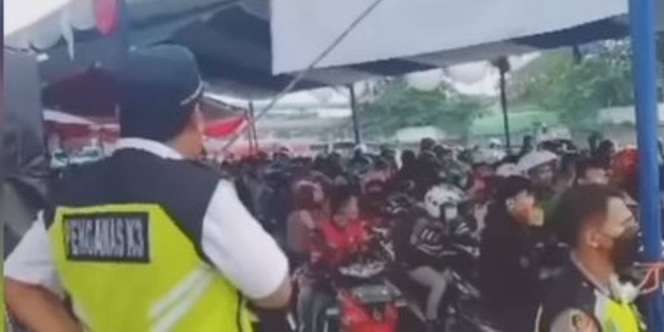 Petugas Peringatkan Pemudik yang Terpisah dari 'Ayang'