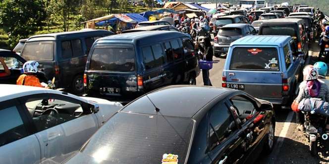 Tak Terduga, Jurnalis Ini Wawancarai Keluarga Sendiri saat Liputan