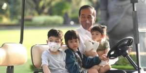 Lebaran Hari Ketiga, Presiden Jokowi Pilih Manjakan Cucu
