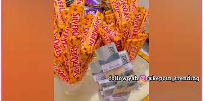 Viral! Menu Suguhan Tamu Lebaran 'Sultan', Sediakan Duit Segepok 