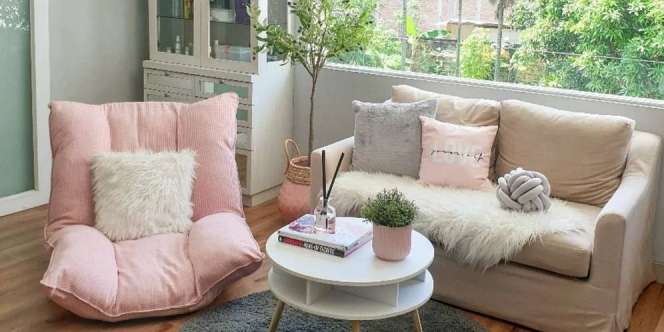 Ide Ruang Makeup Centil Bernuansa Pink