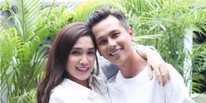 Bagikan Foto 12 Tahun Lalu, Penampilan Ussy dan Andhika Pratama Disorot
