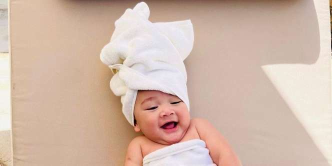 Gemas Banget! Baru 5 Bulan Rayyanza Putra Raffi Ahmad Jago Akting