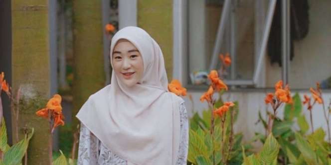 Larissa Chou Sendirian Urus Anak ke RS, Warganet Beri Semangat