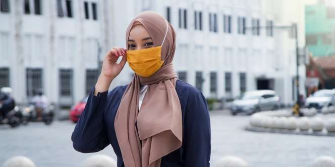 Tips Mengatasi Kulit Dehidrasi untuk Hijaber yang Aktif Seharian