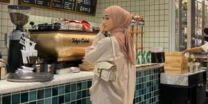 Style Hijabers untuk Kongko Usai Ngantor