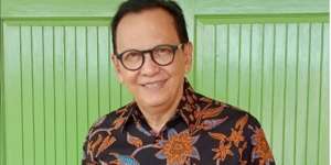 Super Luas, Inilah Potret Rumah Roy Marten yang Pernah Jadi Aktor Termahal Pada Masanya!