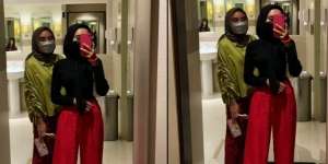 Sosok Misterius Ikut Mirror Selfie Sehabis Tonton KKN di Desa Penari, Asli atau Editan?