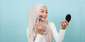 Trik Membuat Makeup Lebih Flawless dengan 3 Alat Masak