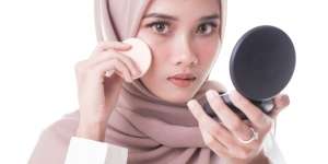 Hindari 4 Hal Biar Makeup Tak Membuat Wajah Tampak Tua