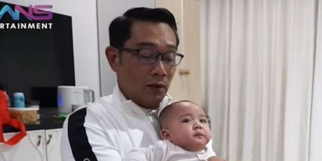 Ridwan Kamil Gantikan Baju Rayyanza, Raffi Ahmad: Ini Momen Bersejarah