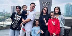 Baru Mudik dan Liburan, Intip Keseruan Keluarga Ussy dan Andhika Pratama