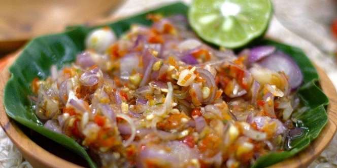 Bisa Pesan dari Rumah, Rasakan Segarnya Sambal Matah yang Autentik Ini di Jakarta