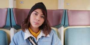Skincare Wajah Cuma Pakai Air, Awas Kaget Lihat 4 Penampilan Flawless Adinda Thomas Ini