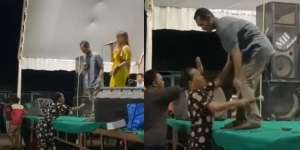 Lagi Asyik Duet Bareng Biduan Cantik, Suami Dilabrak Istri Labrak dan Dihajar Pakai Mikrofon di Atas Panggung