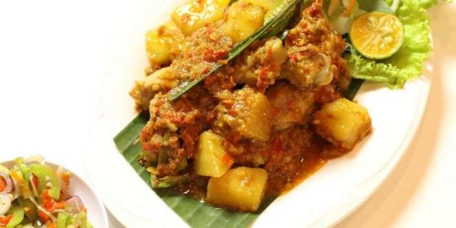 Lapar Tapi Bingung Lauk Buat Makan? Kelezatan Ayam Rica-Rica Ini Patut Dicoba