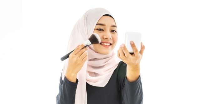 Tips Memakai Blush dan Kontur untuk Wajah Wanita Asia