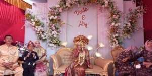 Kisah Pilu Pengantin Wanita di Palembang Sendirian di Pelaminan, Calon Suami Minggat Tak Terima Motor Digadai untuk Biaya Nikah