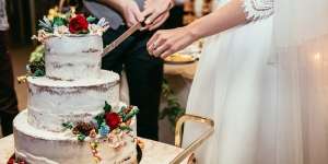 Berencana Menikah dalam Waktu Dekat? Ini Rekomendasi Wedding Cake Terbaik di Jakarta