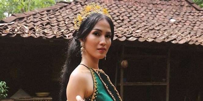 Perankan Tokoh Badarawuhi KKN di Desa Penari, Aulia Sarah Ngaku Didatangi Jam 3 Pagi