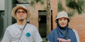 Intip Outfit Sporty Ricky Harun Ikut Challenge Bersepeda
