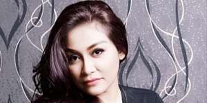 Tetap Cantik dan Awet Muda! 5 Potret Virnie Ismail di Usia 42 Tahun