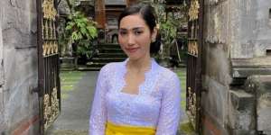 Profil Laksmi Shari De Neefe, Blasteran Bali-Australia Pemenang Puteri Indonesia 2022