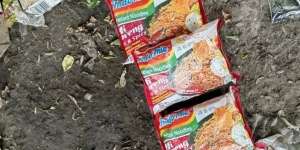 Viral Ada Indomie Goreng di Bekas Markas Tentara Ukraina, Ini Respon Kemenlu