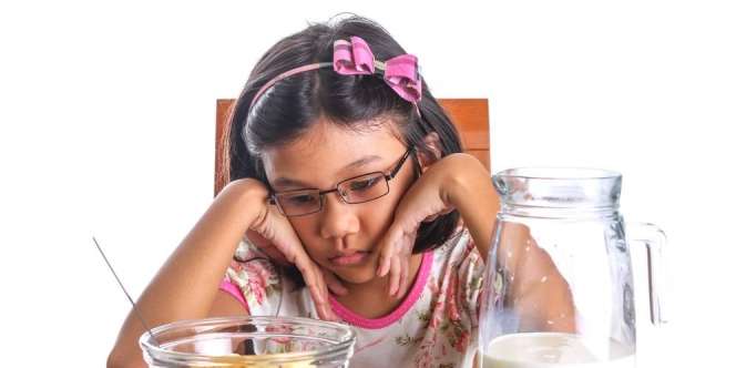 Buah Hati Sering Bengong, Bisa Jadi Tanda Masalah Kesehatan