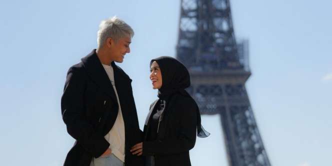 Potret Liburan Romantis Lesti Kejora-Rizky Billar di Paris, Hati-Hati Bikin Baper