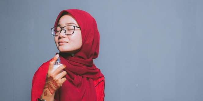 Fixing Spray Vs Setting Spray, Apa Bedanya?