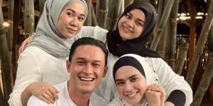 Potret Ranee Kakak Indra Bruggman yang Luput dari Sorotan, Paras Cantiknya Bule Banget! 