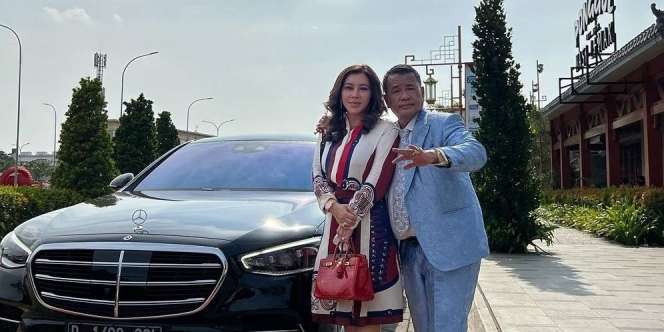 Menang Kasus Besar, Hotman Paris Belikan Aspri Berlian