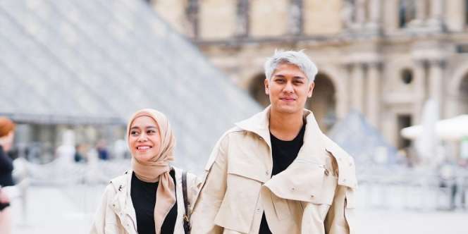 Modelnya Gak Karuan, Busana yang Dikenakan Rizky Billar Saat di Paris Harganya Bikin Kaget
