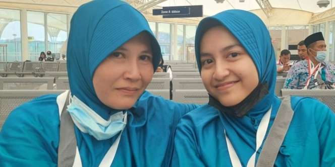 Gantikan Ayahnya yang Meninggal, Gadis Ini Jadi Jemaah Haji Termuda