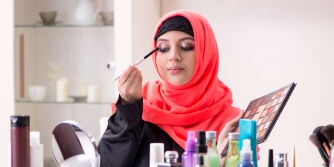 Maksimalkan Warna Eyeshadow dengan Pemakaian Eye Primer yang Tepat
