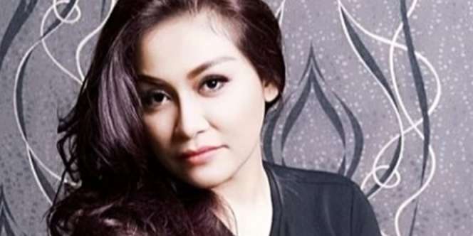 Masih Ingat Virnie Ismail? Lama Tak Ada Kabar, Kini Penampilannya Bikin Pangling, Cantiknya Kebangetan!