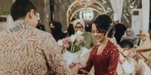 Unggah Foto Lamaran, Wajah Calon Suami Mutiara Baswedan Mirip Anies Baswedan?