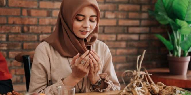 Hukum Makan Sebelum Sholat Idul Adha Menurut Para Ulama, Umat Islam Wajib Paham!