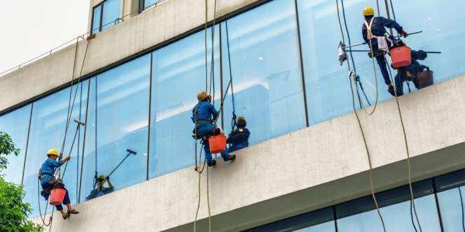 Dulu Jadi Buruh Cleaning Service, Kini Hartanya Rp29 Triliun