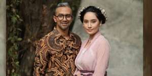3 Cara Seru Styling Kebaya ala Didiet Maulana
