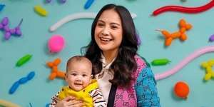Bertabur Mutiara dan Kristal, Bando Nagita Disebut 'Anti Migrain'