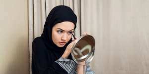 3 Langkah Mudah Membuat Wing dengan Gel Eyeliner