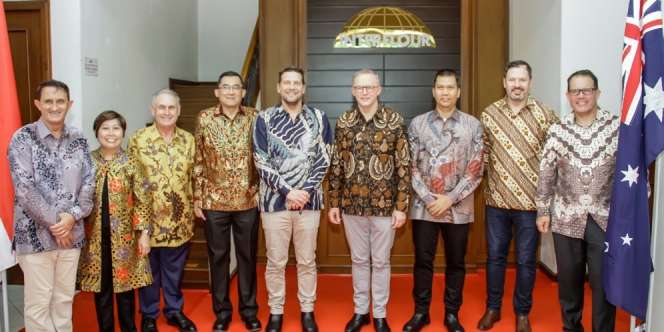 Orang Nomer Satu Australia Terpukau Kompas, Buatan Pabrik Terigu Terbesar Dunia di Makassar