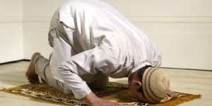 Doa Sujud Sahwi dan Artinya, Dilengkapi Hadis, Penyebab Kesunahan serta Tata Caranya