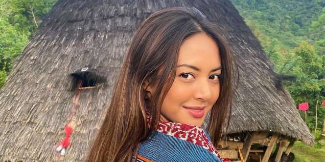 Manis! Aurelie Moeremans Ubah Penampilan dengan Model Rambut Pendek