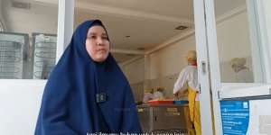 Berawal dari Pujian Orang, Ibu Ini Sukses Bangun Usaha hingga Punya Pabrik, Modal Rp75 Ribu Kini Omzet Puluhan Juta Perhari
